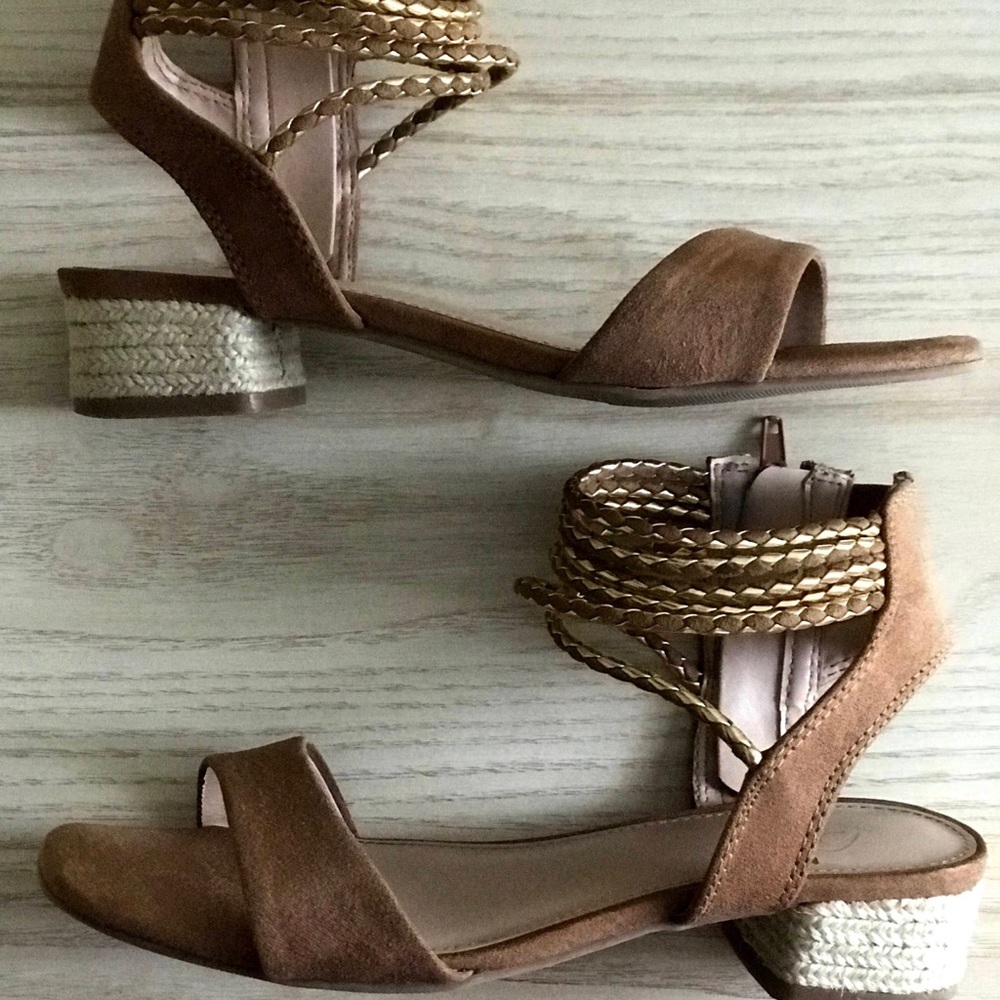 Justice Girls Suede Open Toe Heels w/ Gold Ankle Wrap, Caramel, Sz 2